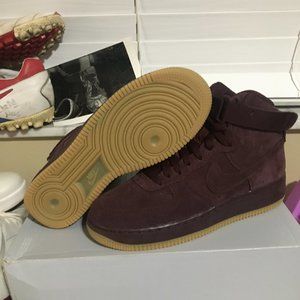 Nike Air Force 1 Suede